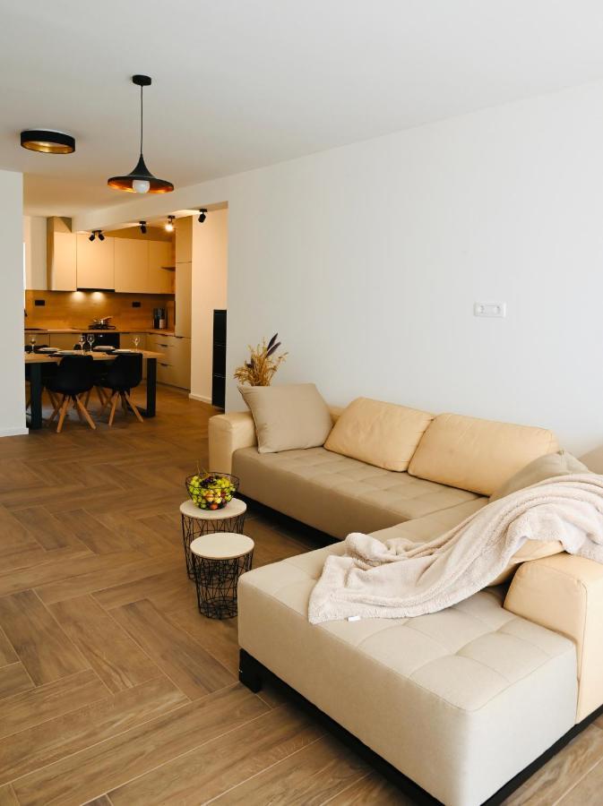 Adorable Apartament