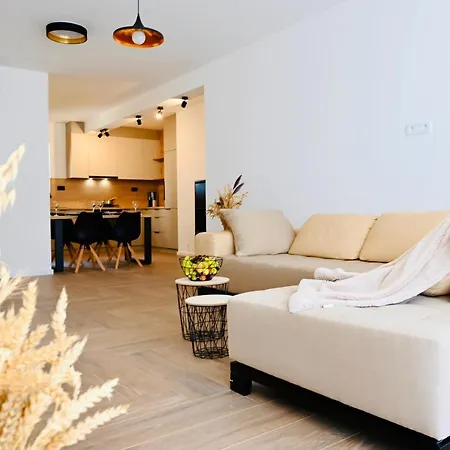 Adorable Holiday Apartment Malinska Exterior foto